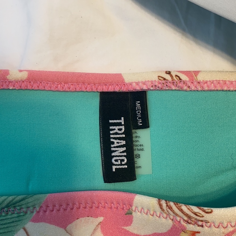 Triangl Bikini - Picture 2 of 3